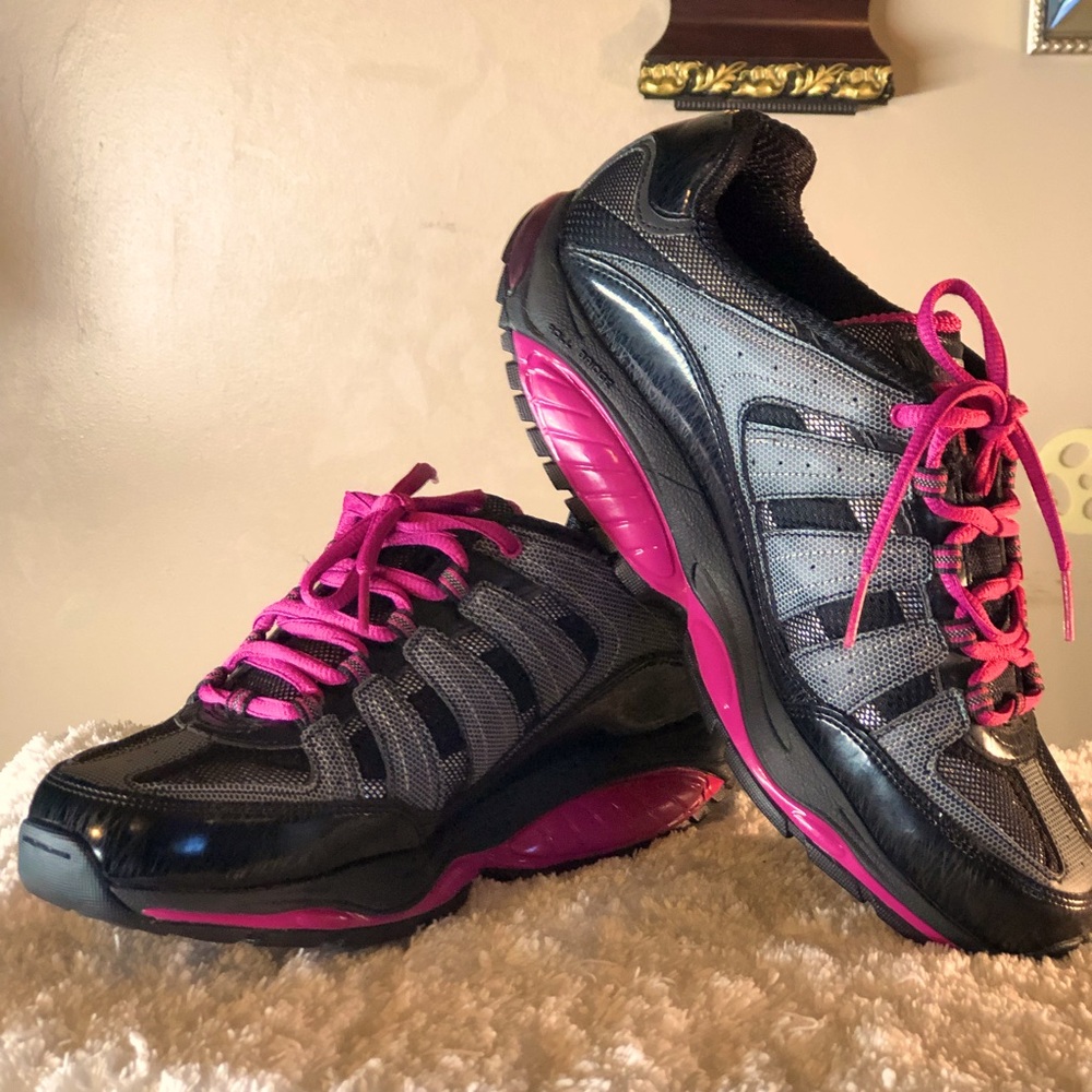 Stylish Black and Pink Women's Sneakers